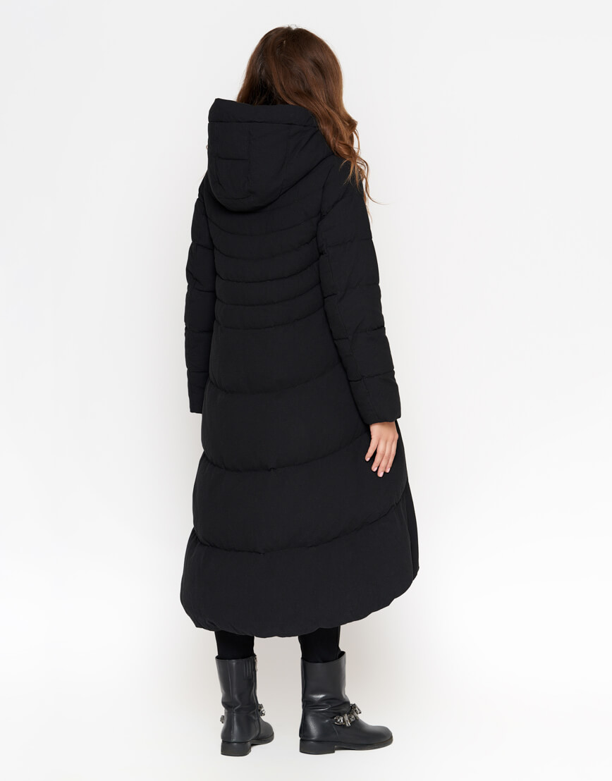 Куртка женская черного цвета комфортная модель 2136 фото 2